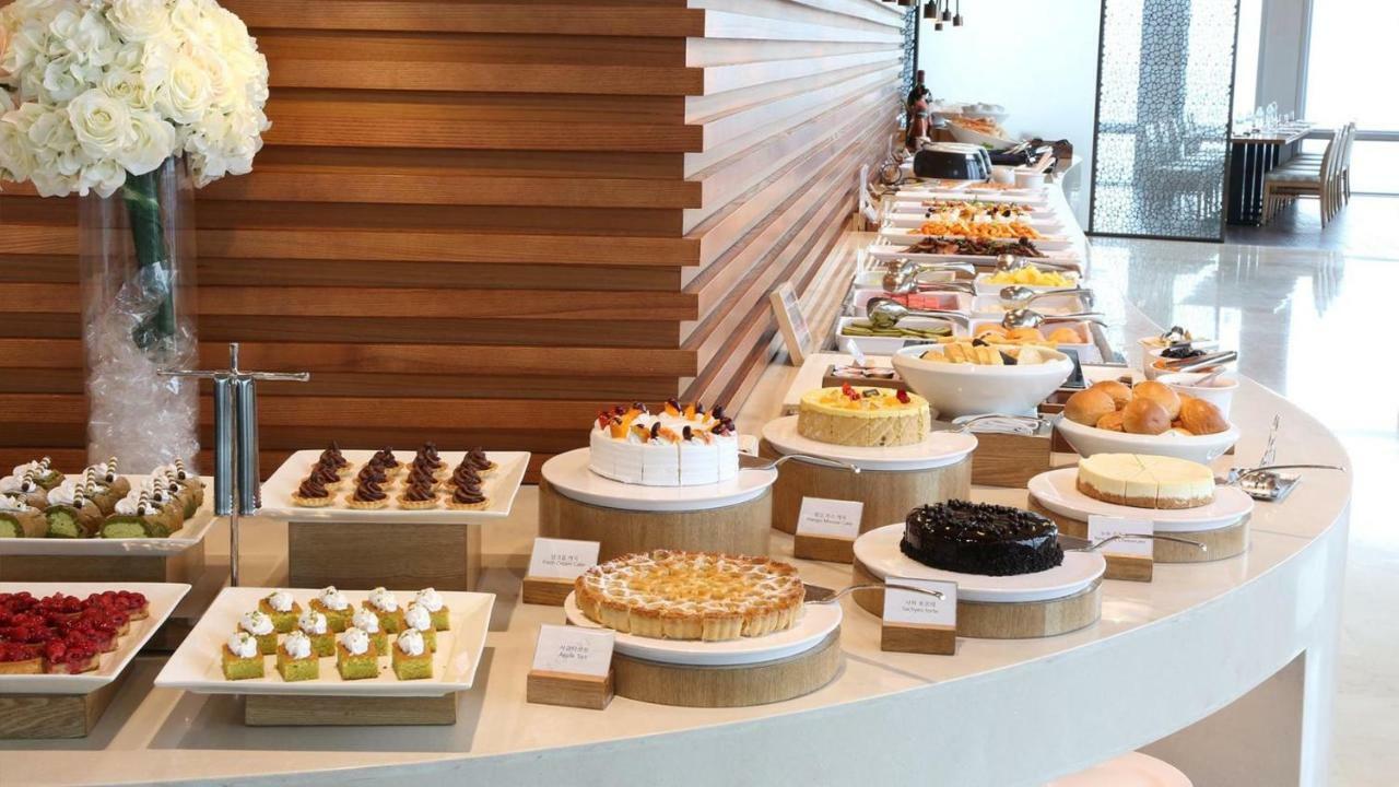 Lotte City Hotel Jeju Exterior foto
